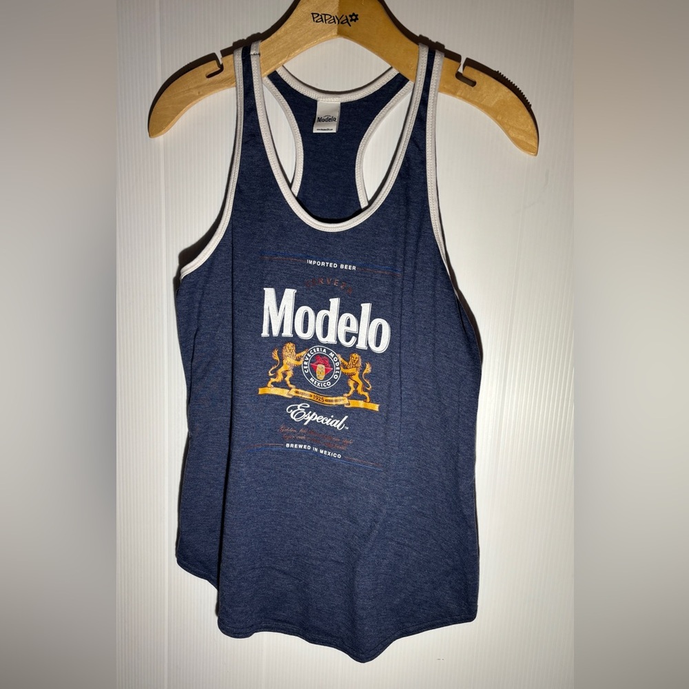 Modelo Especial Navy Tank Top